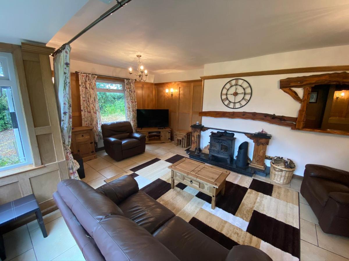 Tranquil Thornhill Cottage Retreat With Hot Tub Moniaive Exteriör bild